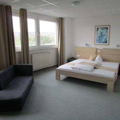 Businesshotel & Appartements Stuttgart-Vaihingen Экстерьер фото